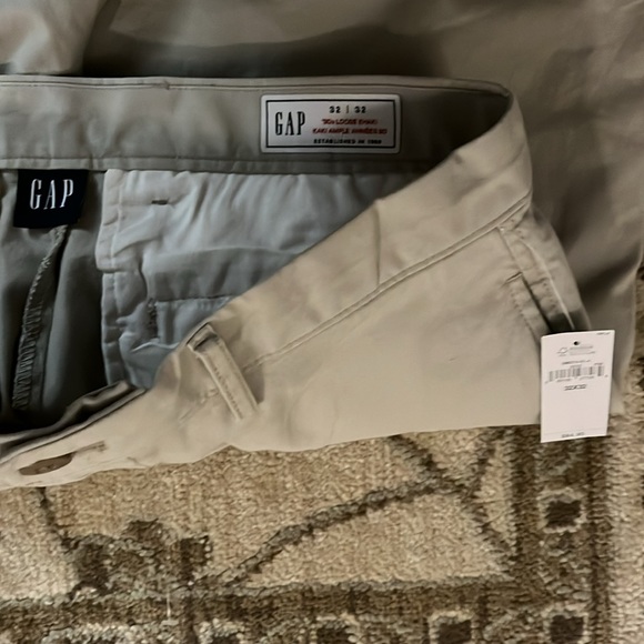 Brand new gap khakis - Picture 6 of 7